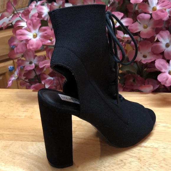 Steve Madden Lace Up Fashion Boots 🥾 - Picture 4 of 12